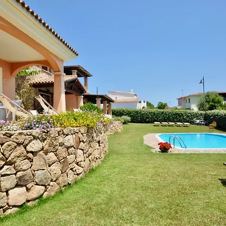 Aparthotel Le Dimore Di Nettuno 4*